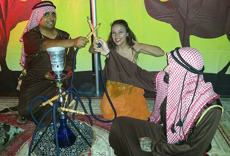 Arabisch entertainment in een clubavond