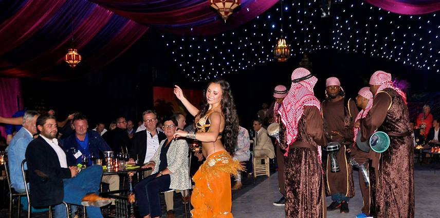 Mooie Arabische jurken te huur